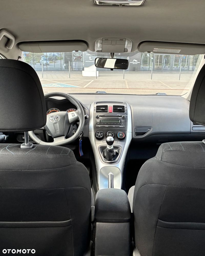 Toyota Auris 1.4 D-4D Luna - 13