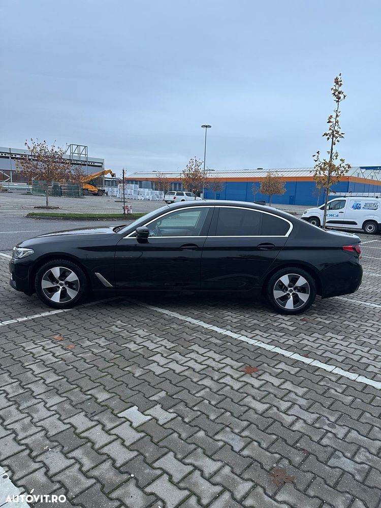 BMW Seria 5 520d Efficient Dynamics Edition Aut. - 4
