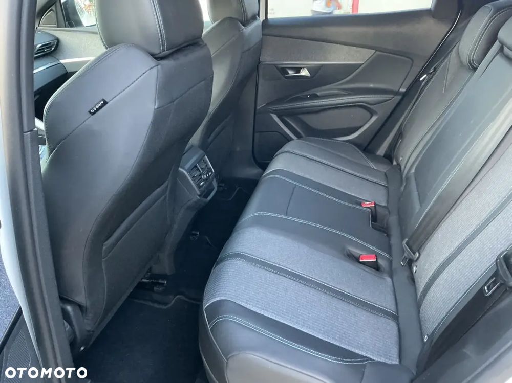 Peugeot 3008 1.6 PureTech Hybrid PHEV Active Pack S&S EAT8 - 26