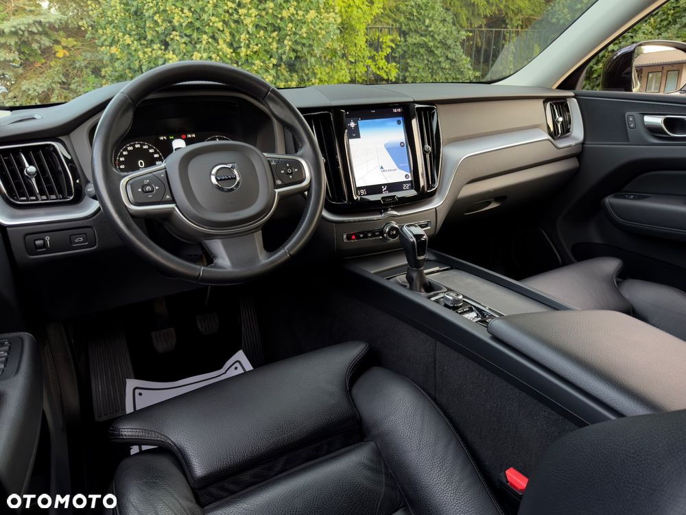 Volvo XC 60 D3 Momentum Pro - 8