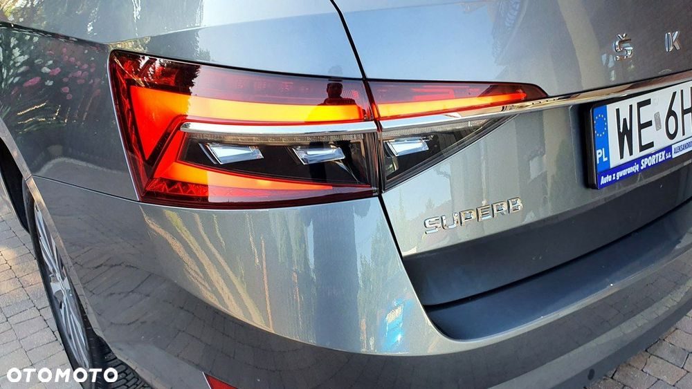 Skoda Superb 2.0 TDI SCR Style DSG - 35