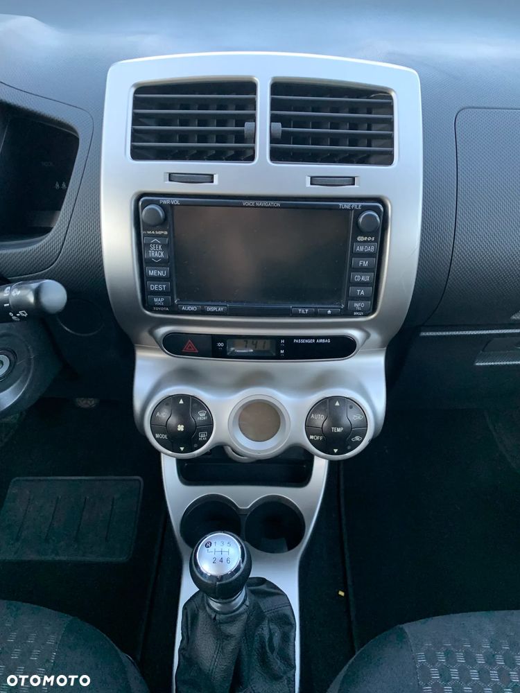 Toyota Urban Cruiser 1.4 D-4D 4x4 - 13