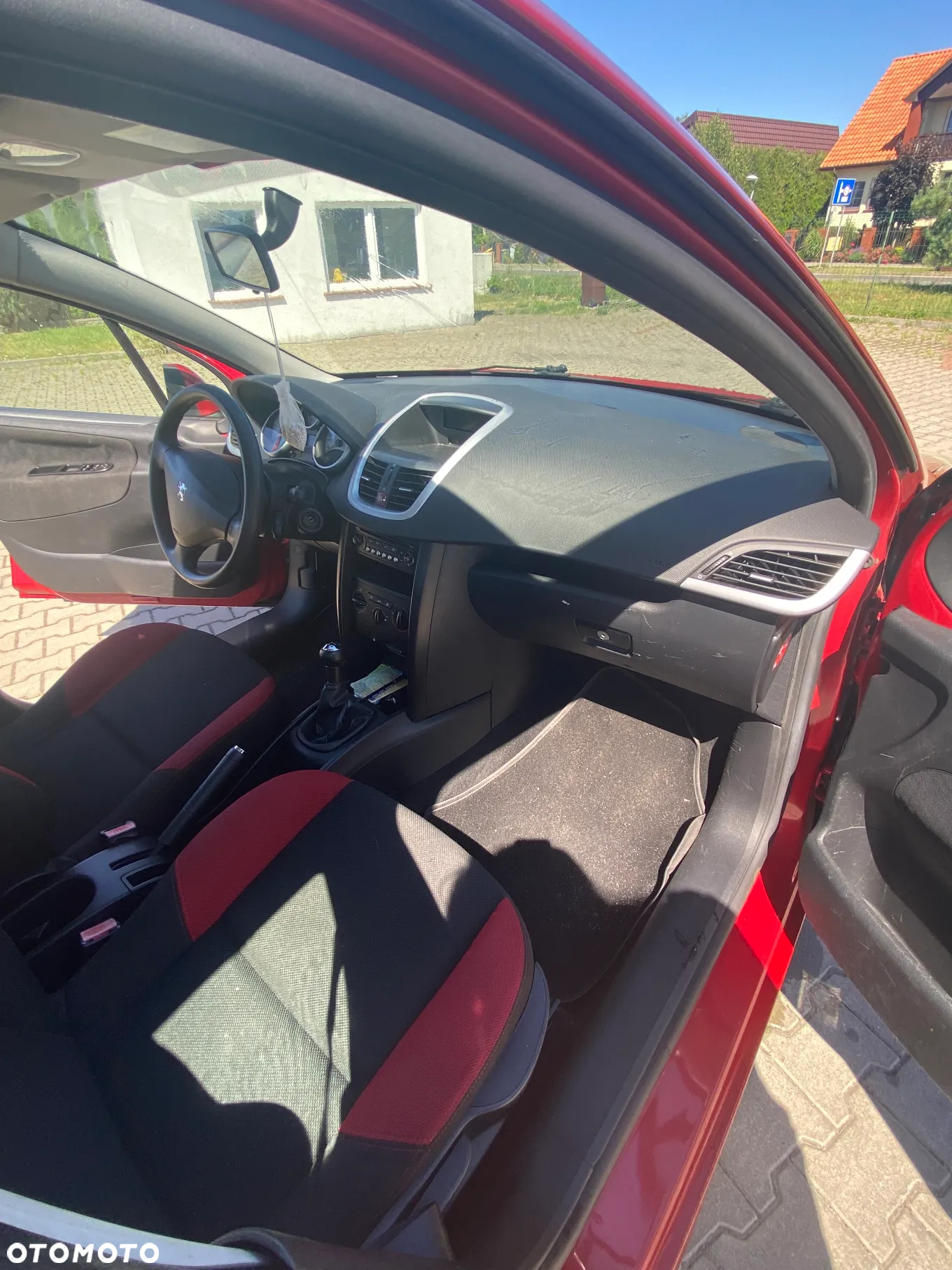 Peugeot 207 - 12