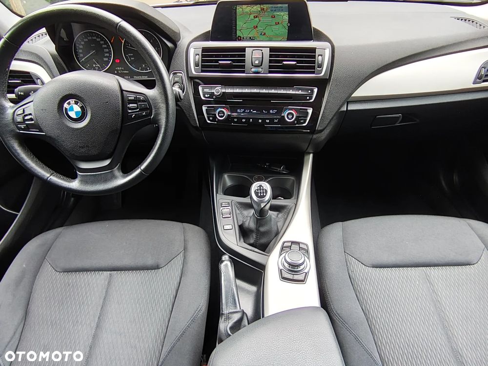 BMW Seria 1 118d xDrive Edition Metropolitan - 26