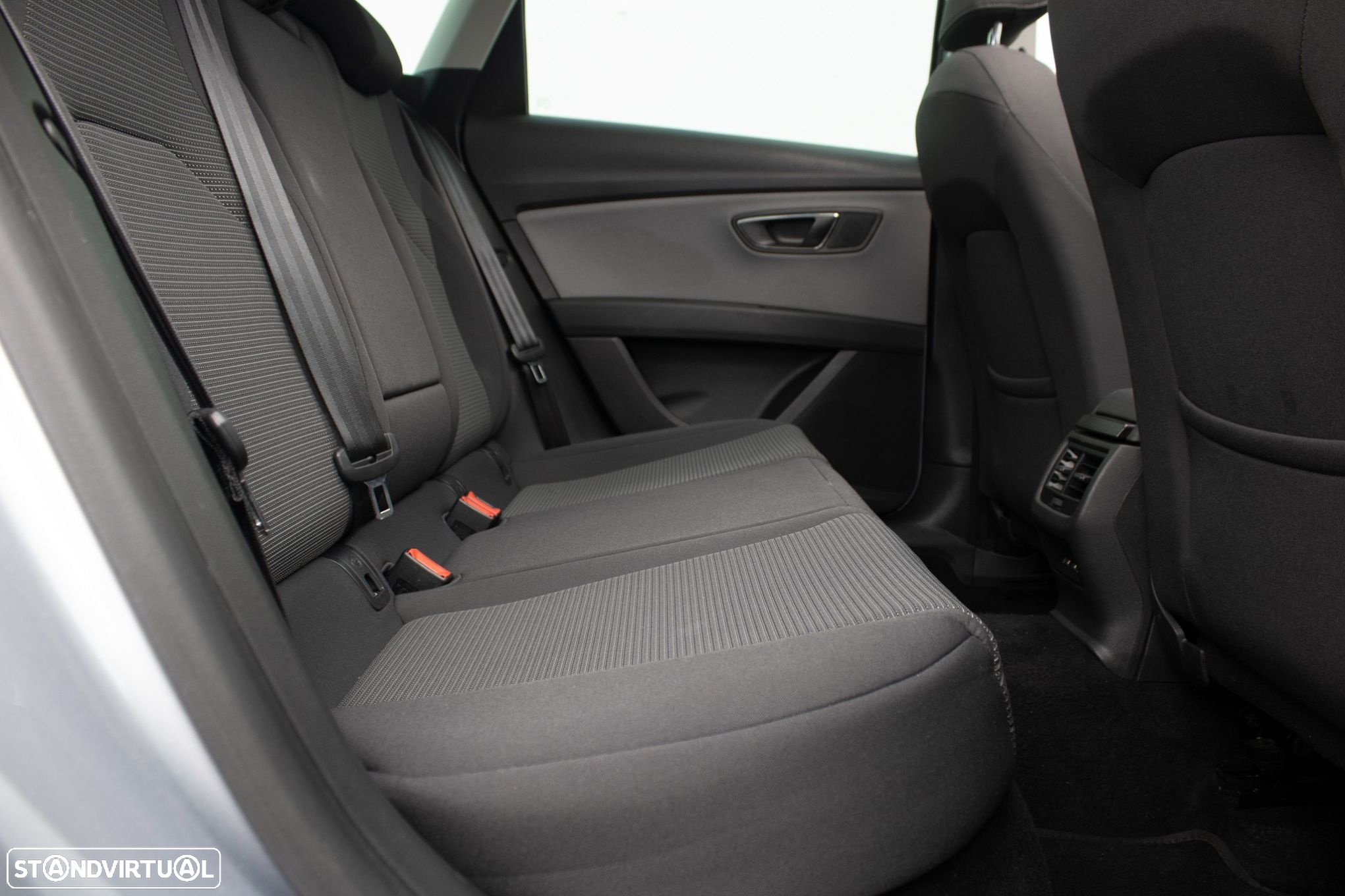 SEAT Leon ST 1.6 TDI Xcellence S/S - 21