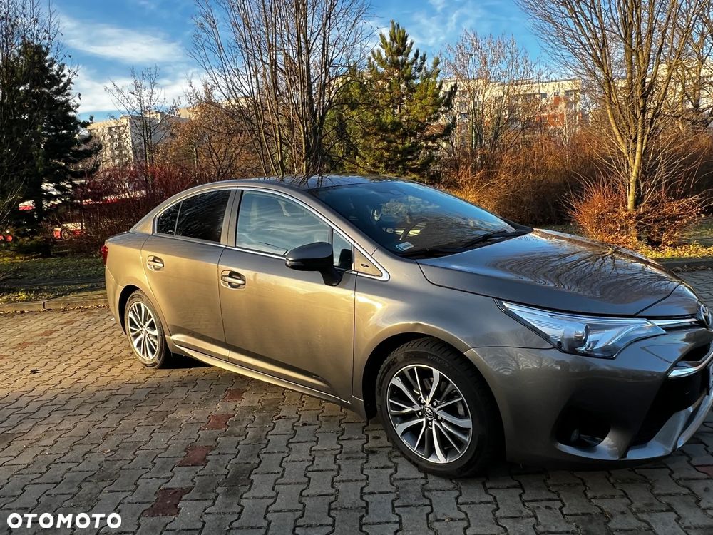Toyota Avensis 1.8 Prestige - 6