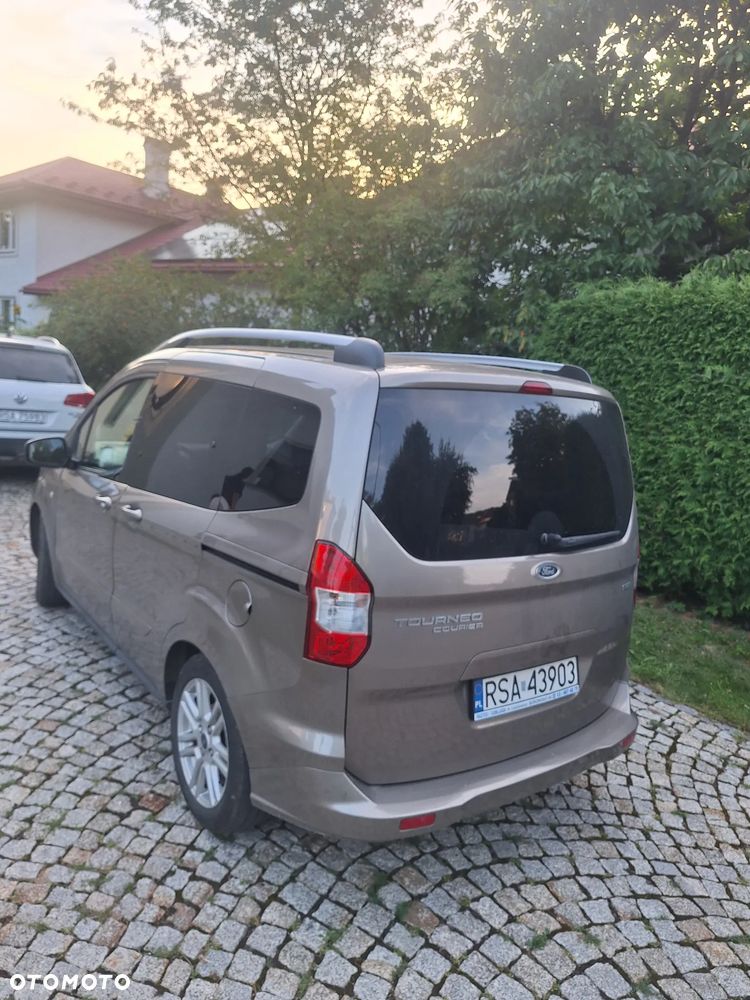 Ford Tourneo Courier 1.0 EcoBoost Trend - 5