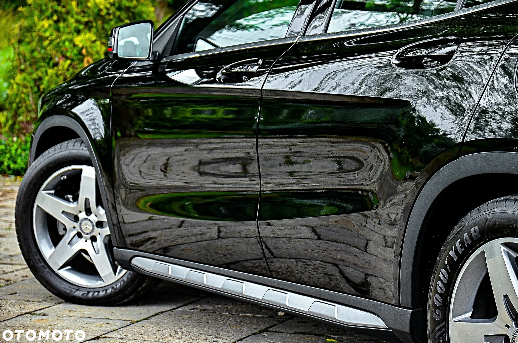 Mercedes-Benz GLA 180 7G-DCT AMG Line - 21
