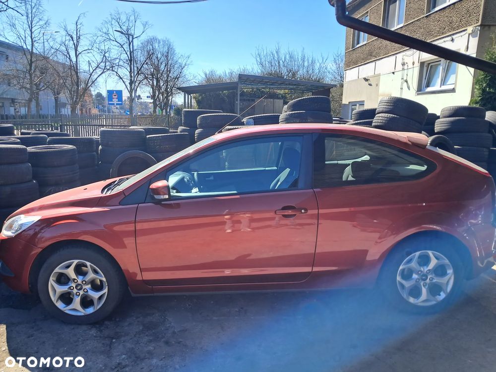 Ford Focus ver-1-6-comfort - 4