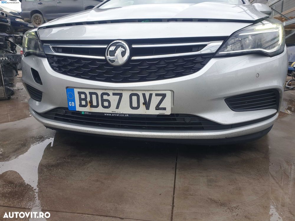 Bara Spoiler Fata cu Grile si Locas Senzori Parcare Opel Astra K NFL Non Facelift 2015 - 2019 Culoare Z176 [K9161] - 6