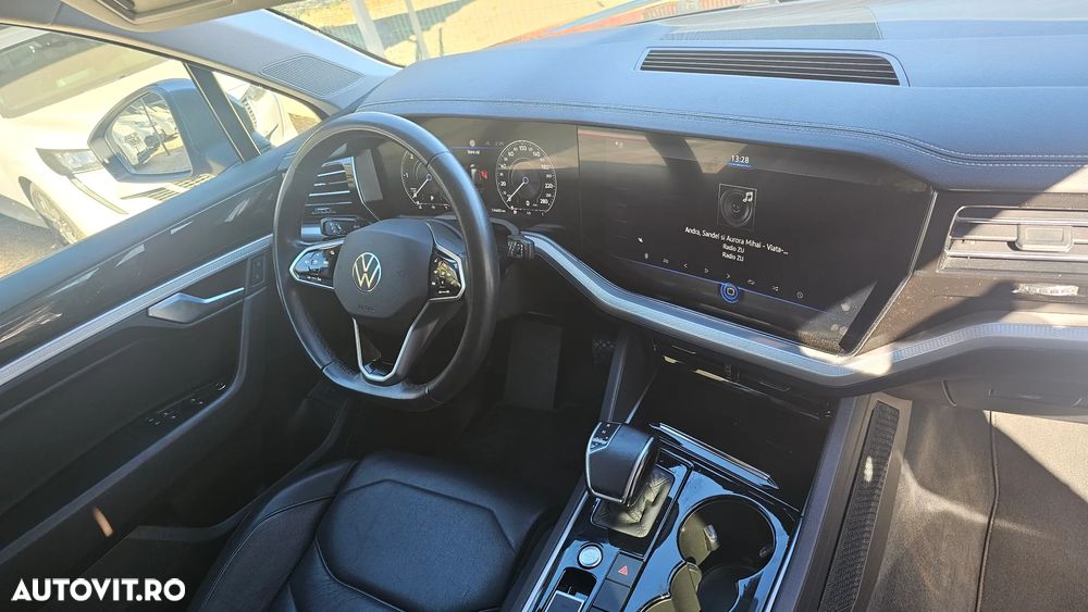 Volkswagen Touareg - 14