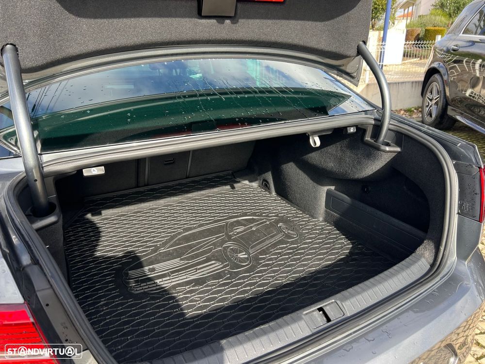 VW Passat 2.0 TDI Highline DSG - 12