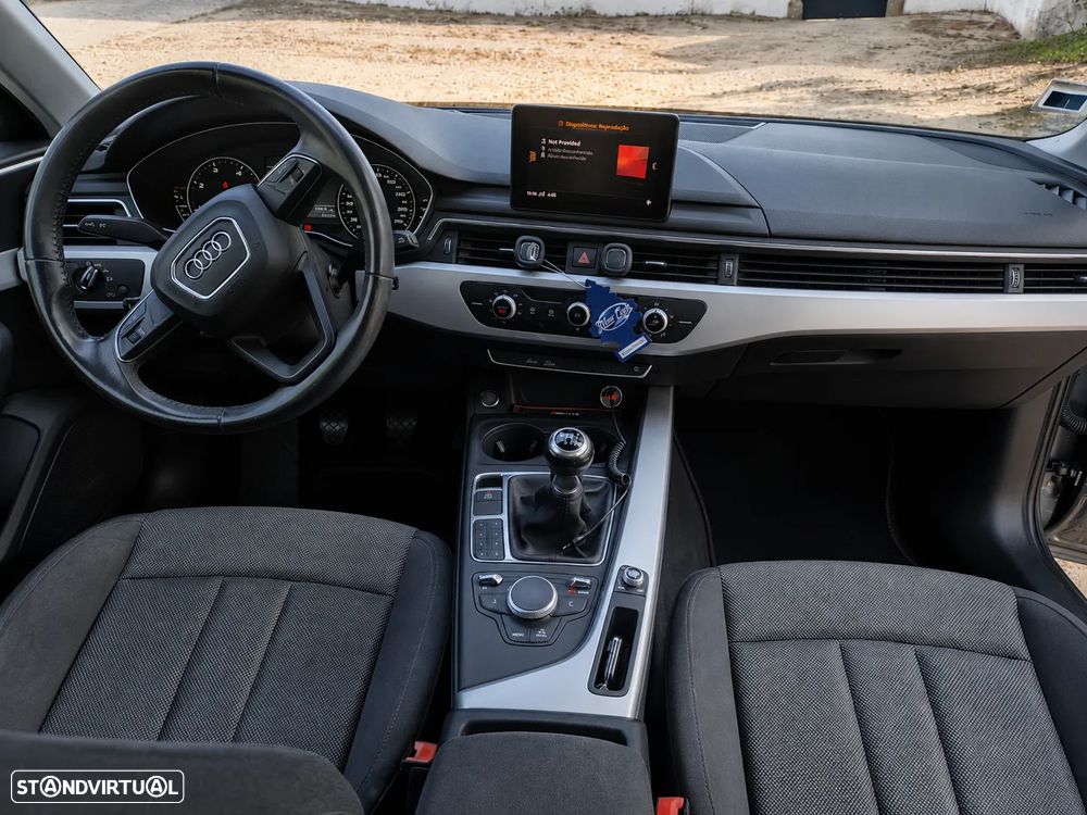 Audi A4 Avant 2.0 TDI Business Line - 14
