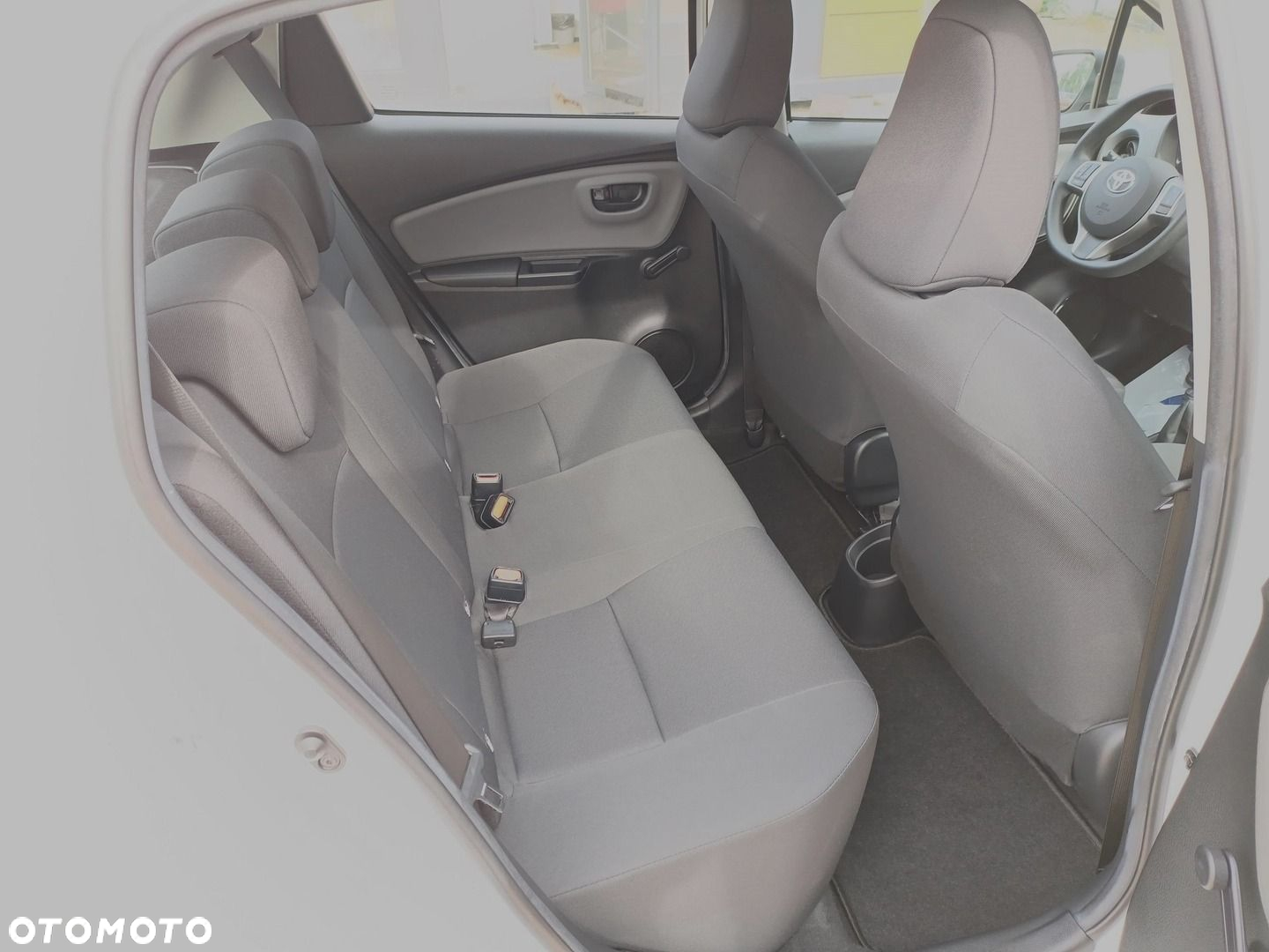 Toyota Yaris - 14