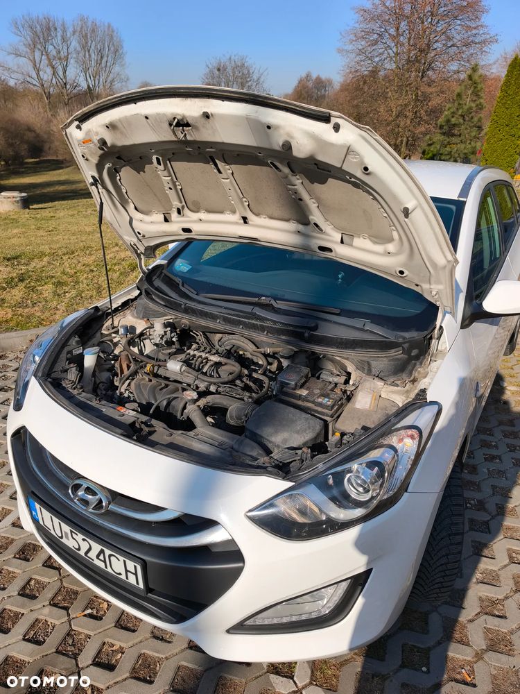 Hyundai i30 1.4 Classic + - 15