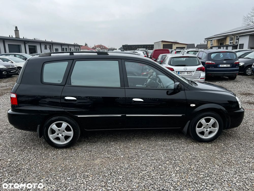 Kia Carens 2.0 EX - 11