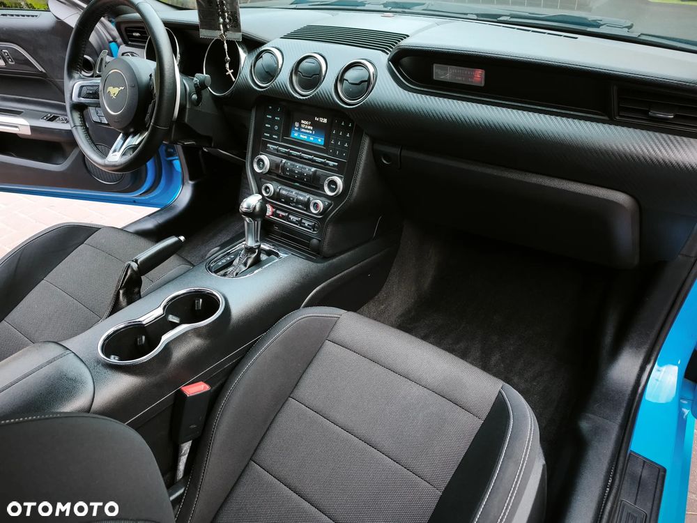 Ford Mustang 3.7 V6 - 11