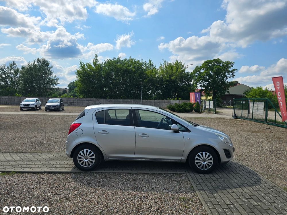 Opel Corsa 1.4 16V Edition - 5