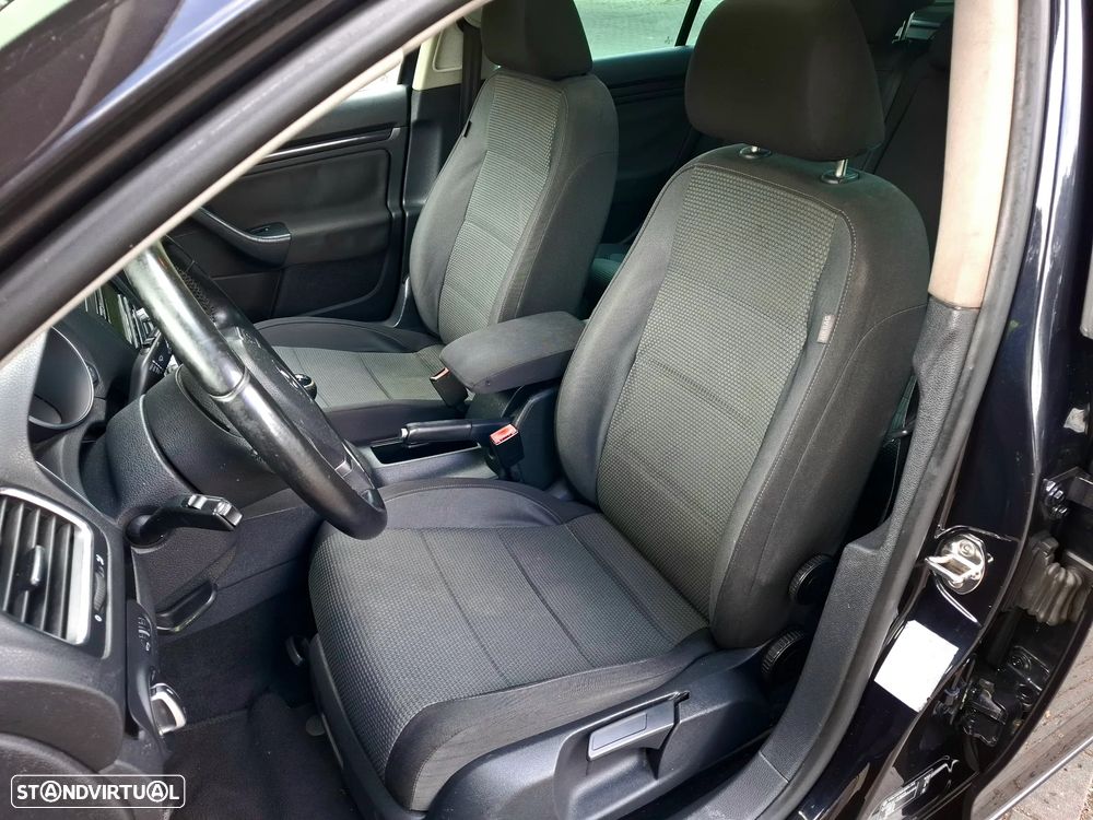 VW Golf Variant 1.6 TDi Confortline - 7
