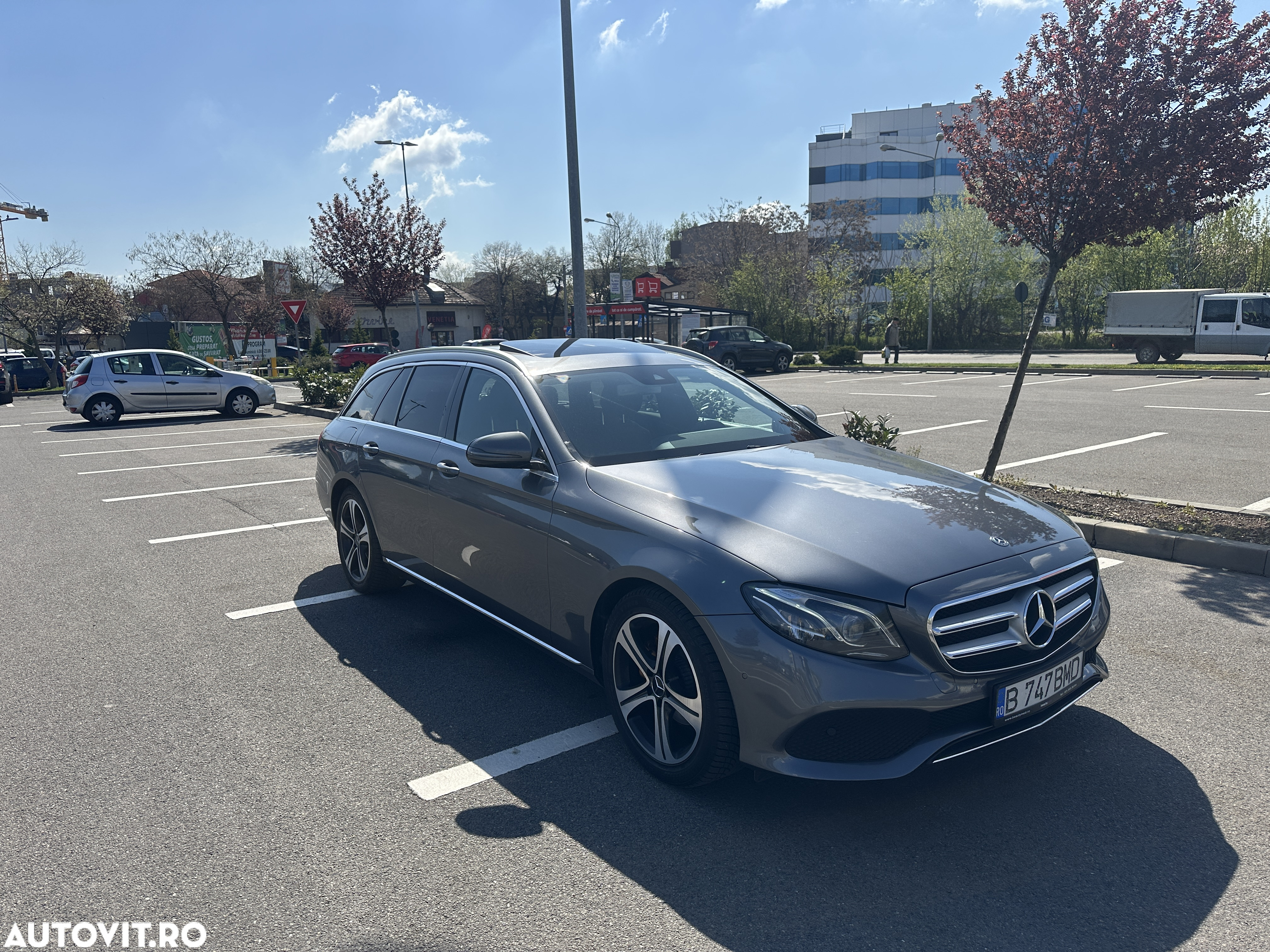 Mercedes-Benz E 220 d T-Modell Aut. - 3