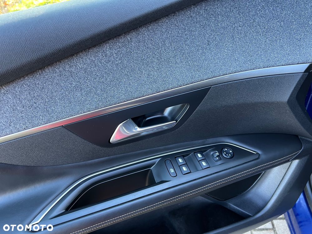 Peugeot 3008 2.0 HDi Premium+ - 27