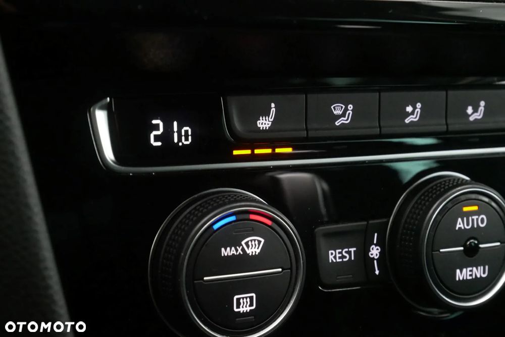 Volkswagen Passat 1.5 TSI EVO Business DSG - 15