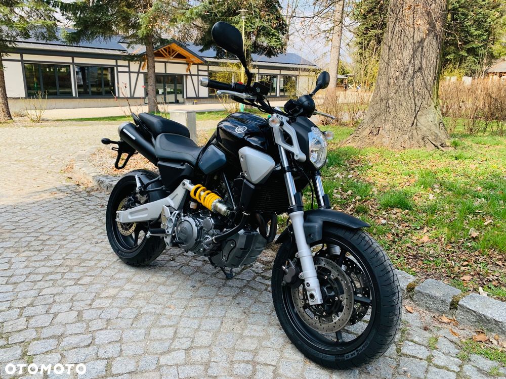 Yamaha MT - 1