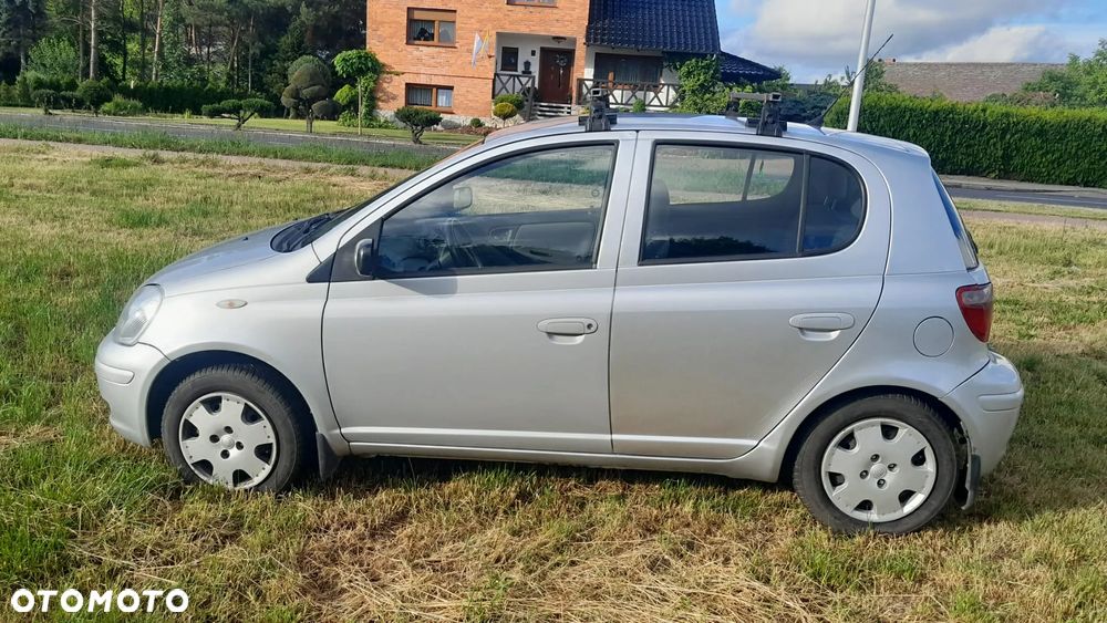 Toyota Yaris - 5