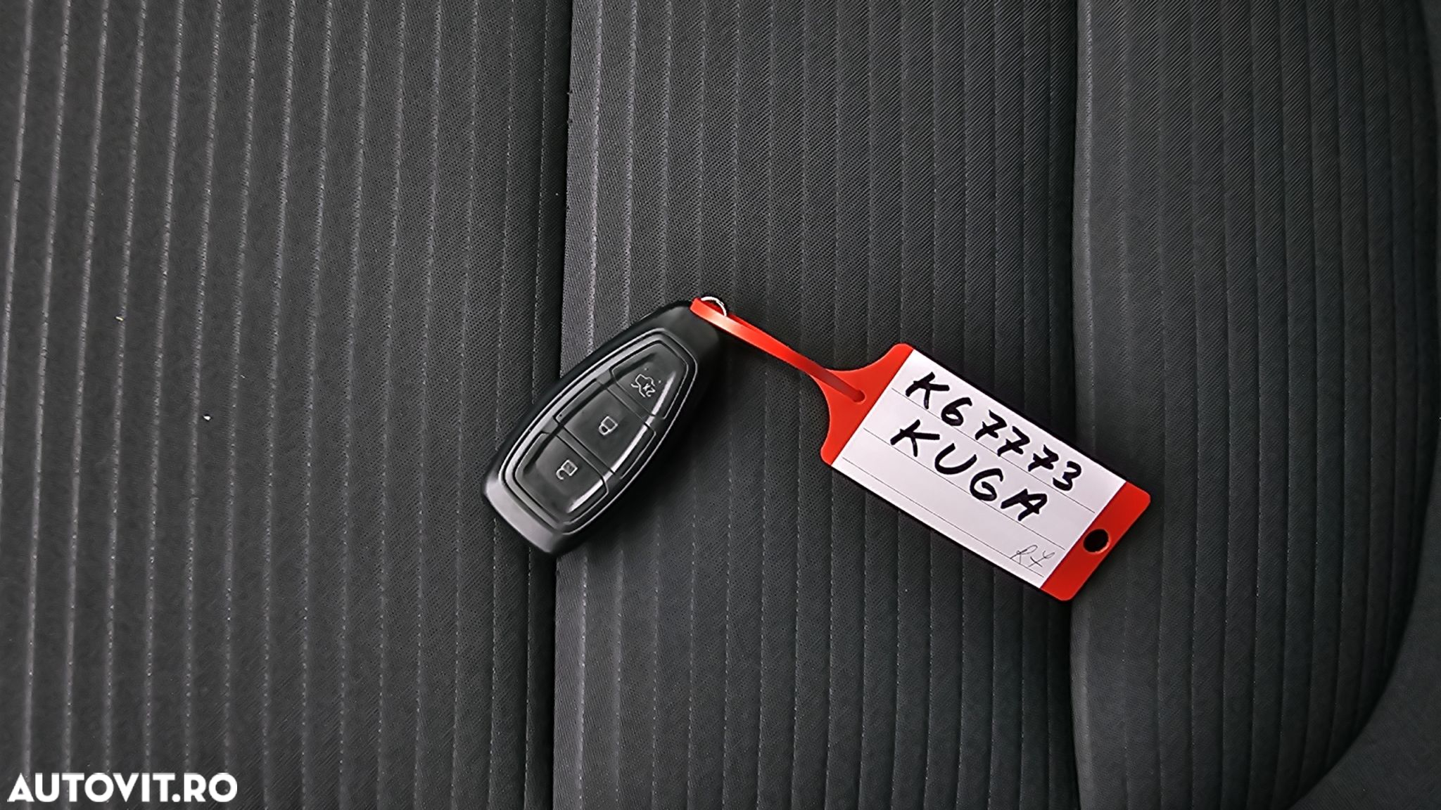 Ford Kuga - 21