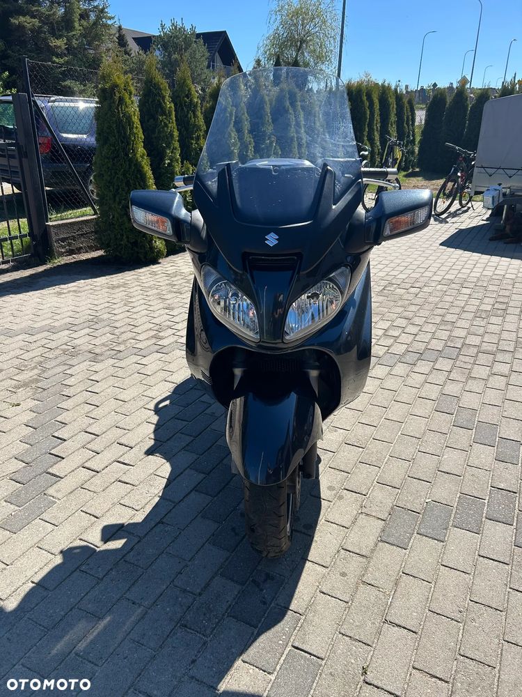 Suzuki Burgman - 5