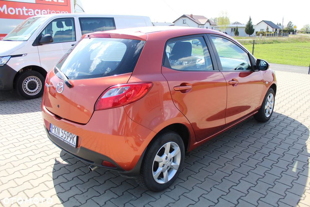 Mazda 2 - 6