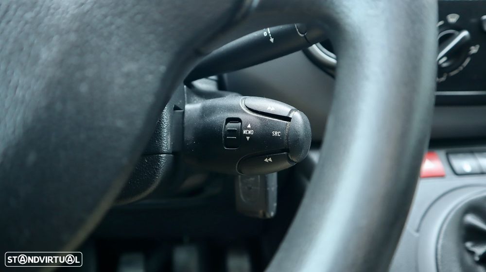 Peugeot Partner 1.6 BlueHDi L1 3 Lugares - 30