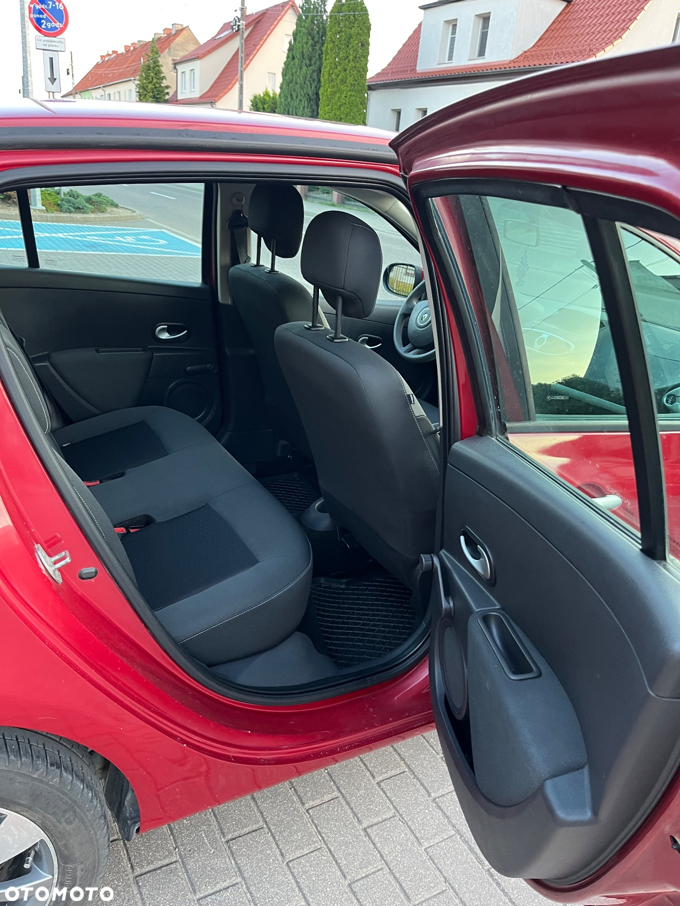 Renault Clio 1.2 16V Authentique - 25