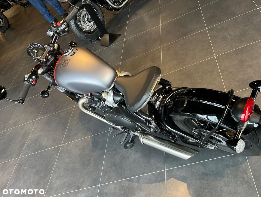 Triumph Bonneville Bobber - 20
