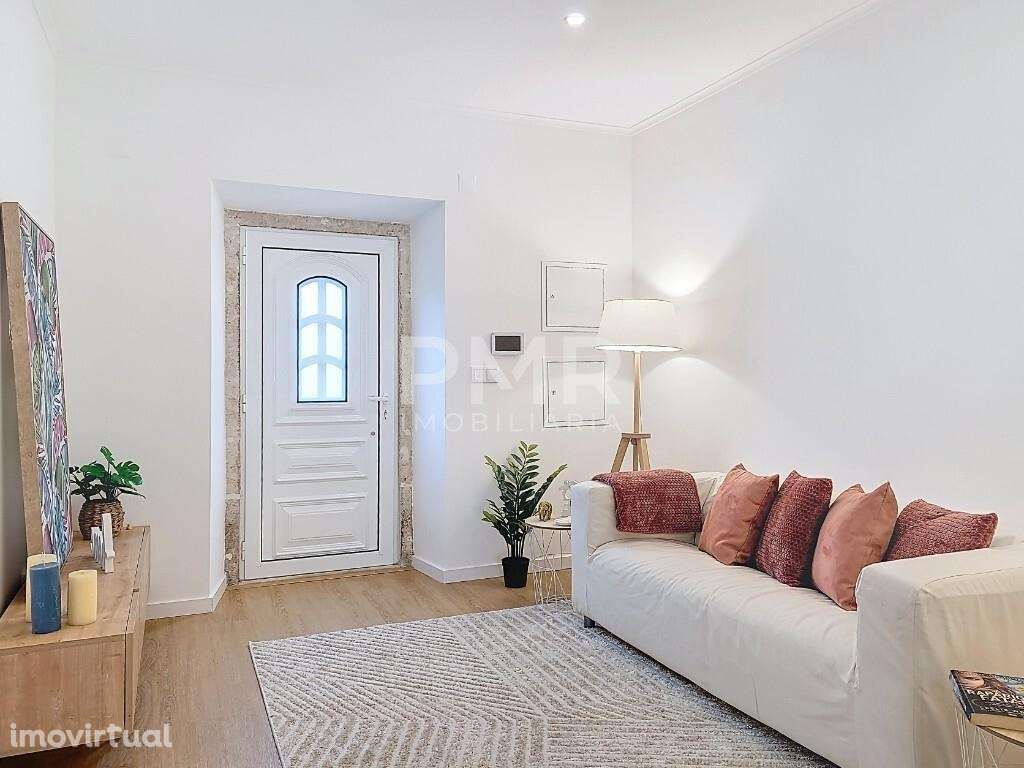 Moradia totalmente renovada com espaço exterior – Vale de Figueira - Grande imagem: 2/20