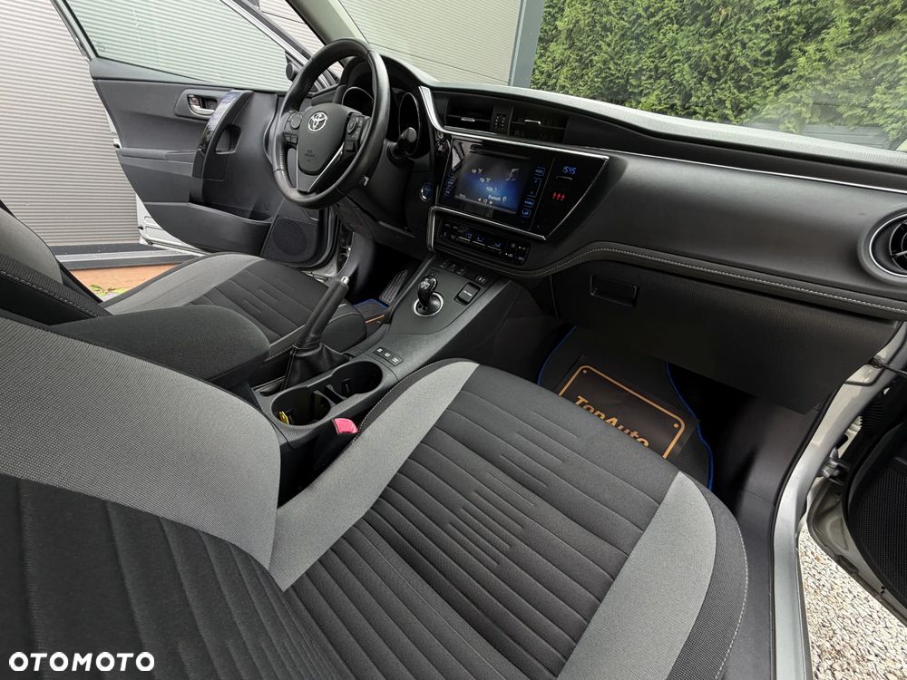 Toyota Auris - 15