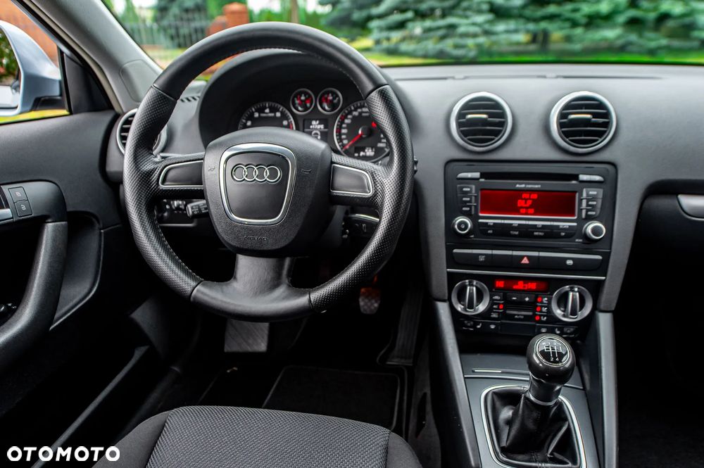Audi A3 Sportback 1.6 Ambition - 28
