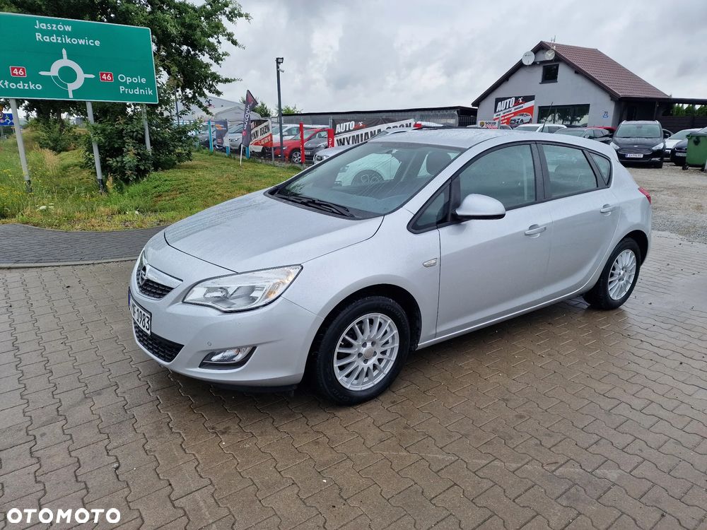 Opel Astra 1.4 Turbo Edition - 2