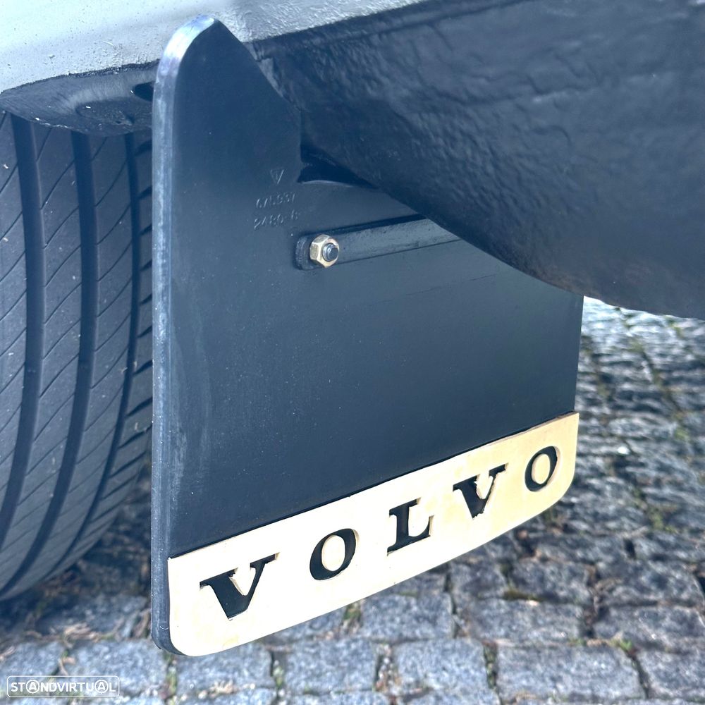Volvo 245 - 17