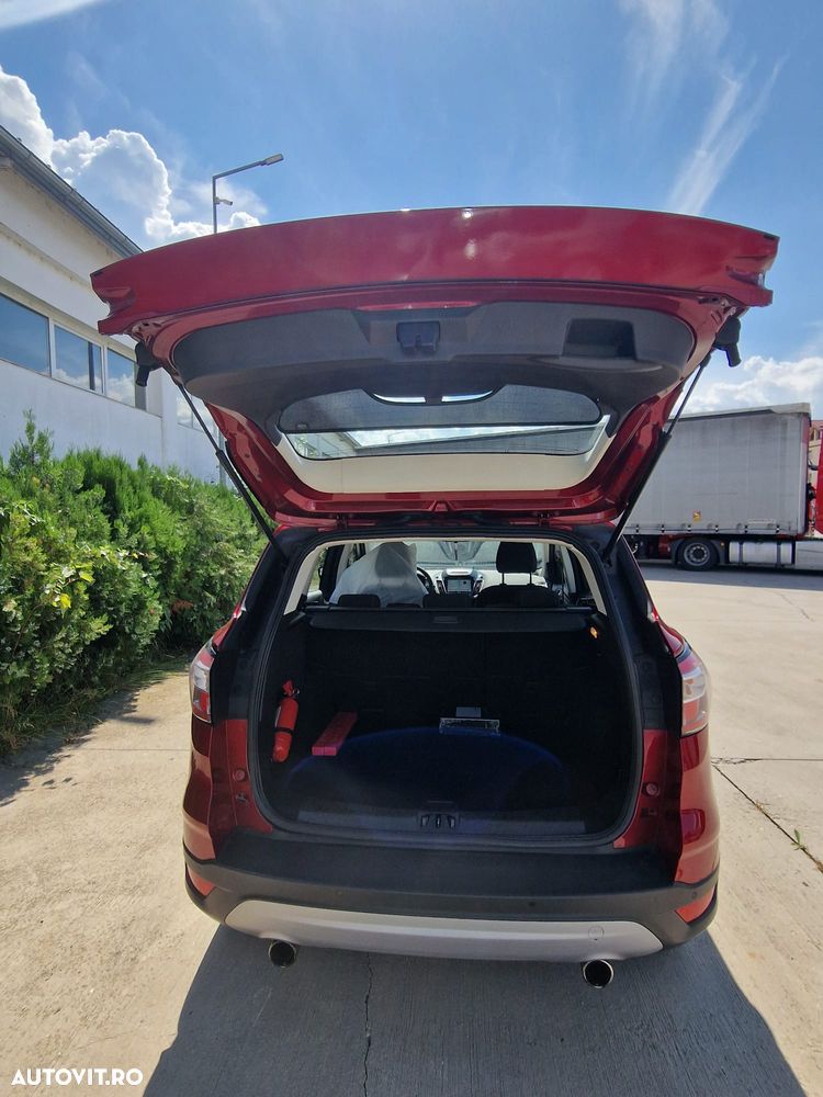Ford Kuga - 11