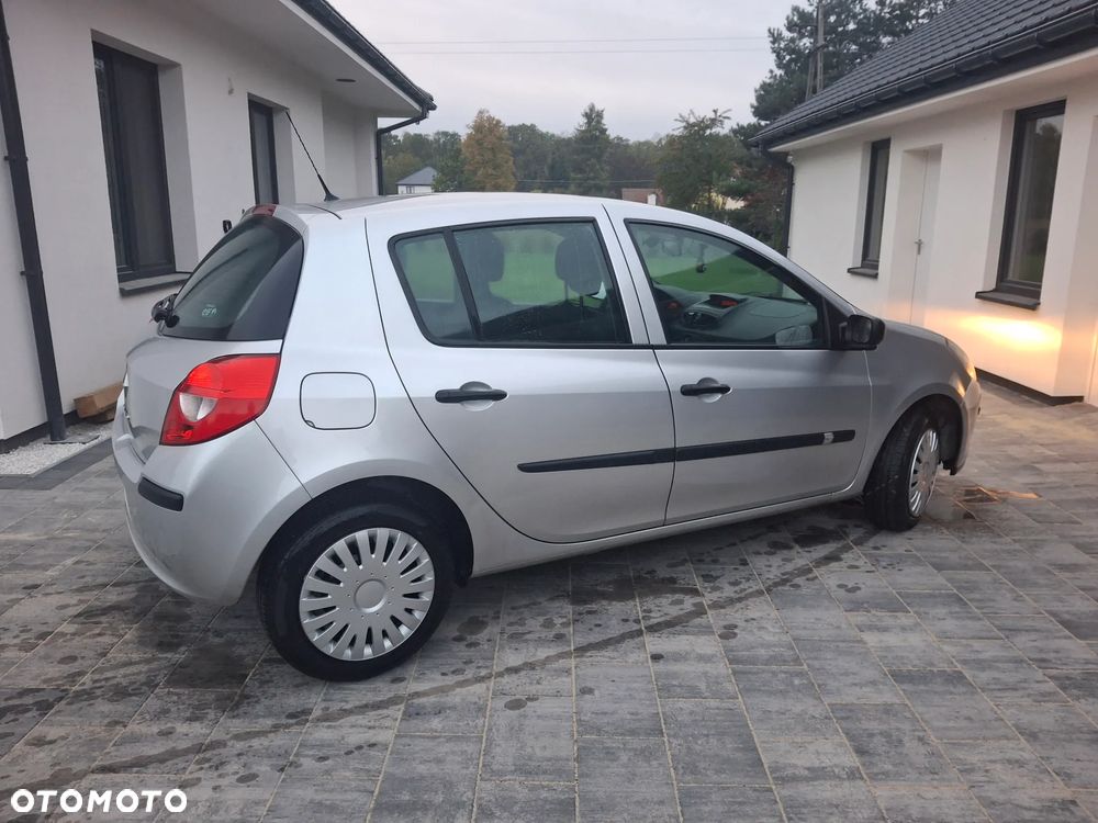 Renault Clio 1.2 16V Tech Run Euro5 - 7