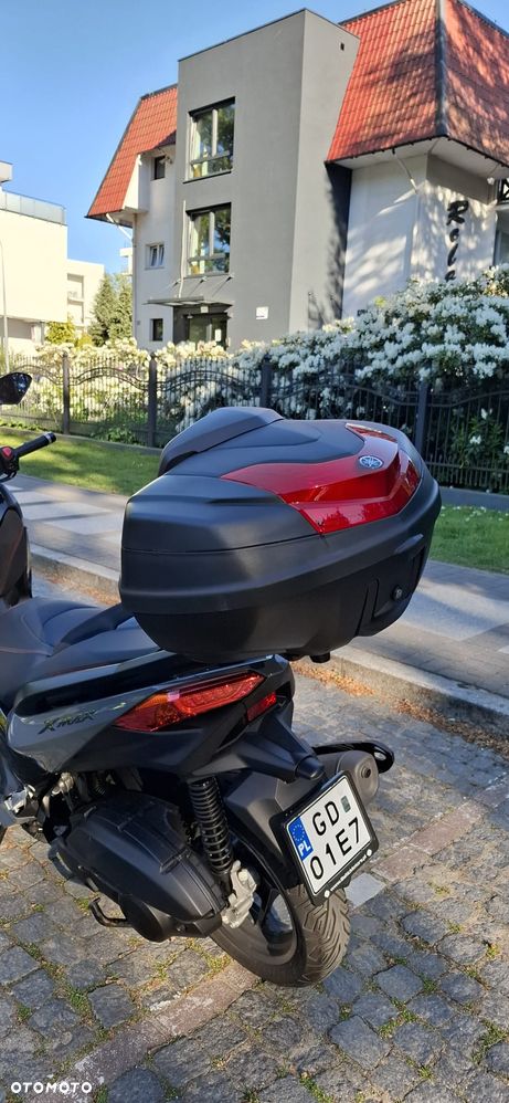 Yamaha X-max - 12