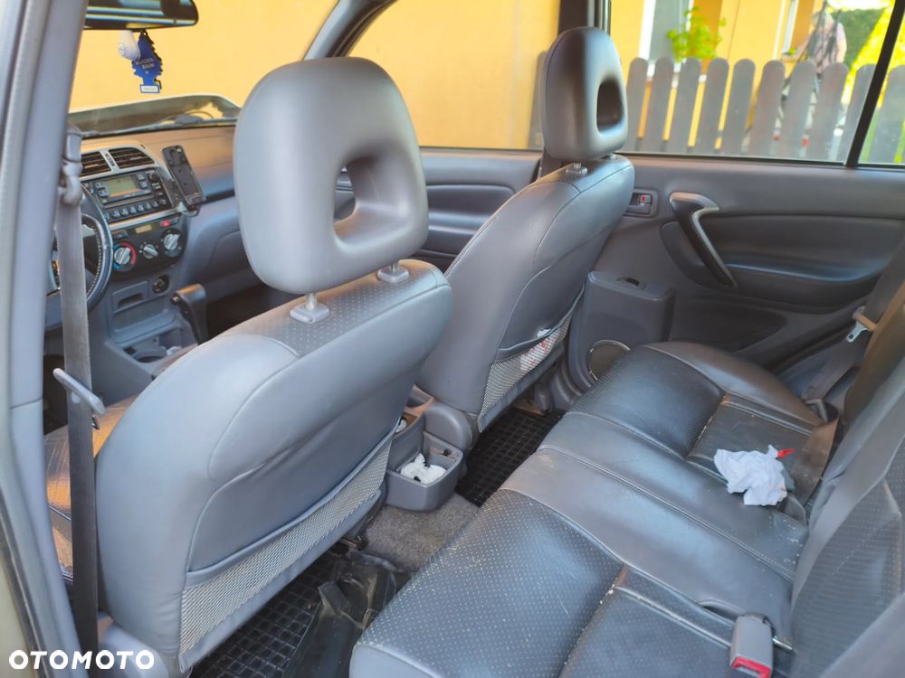 Toyota RAV4 2.0 VVT-i Prestige - 6