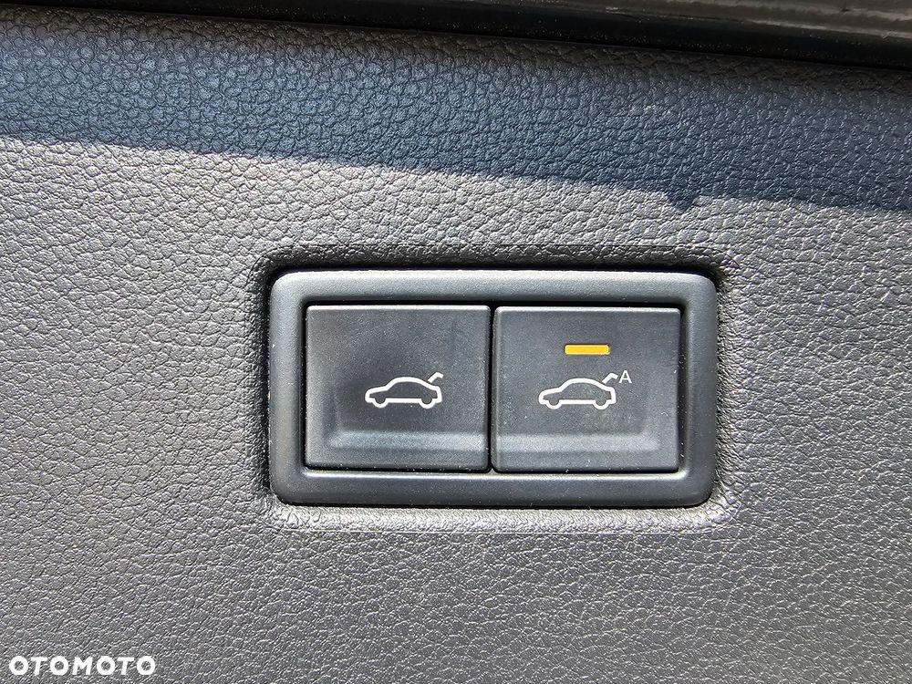 Volkswagen Tiguan - 9