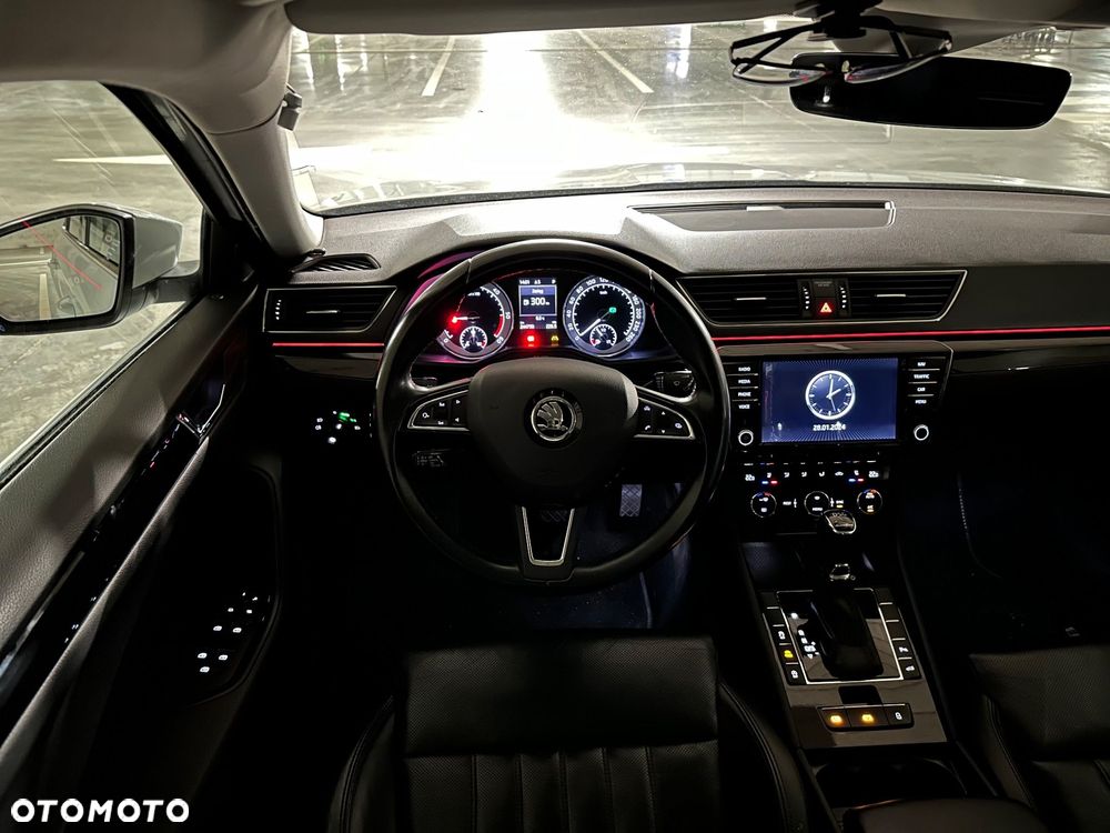 Skoda Superb 2.0 TDI 4x4 L&K DSG - 33