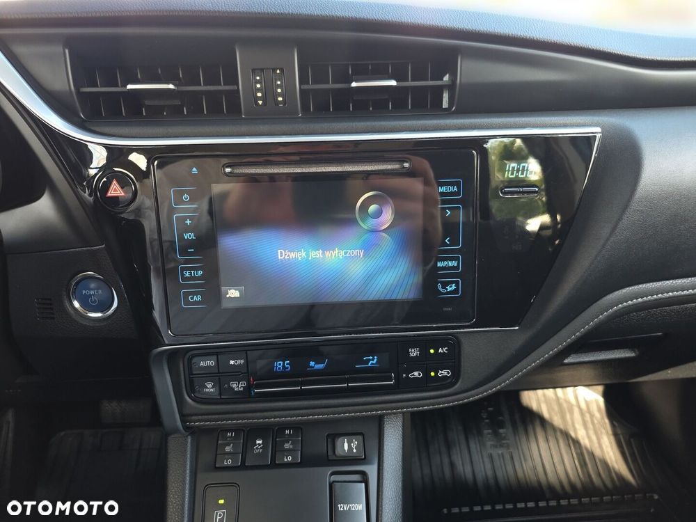 Toyota Auris Hybrid 135 Premium - 17