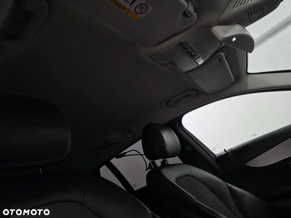 Mercedes-Benz Klasa C 220 d T 9G-TRONIC - 27