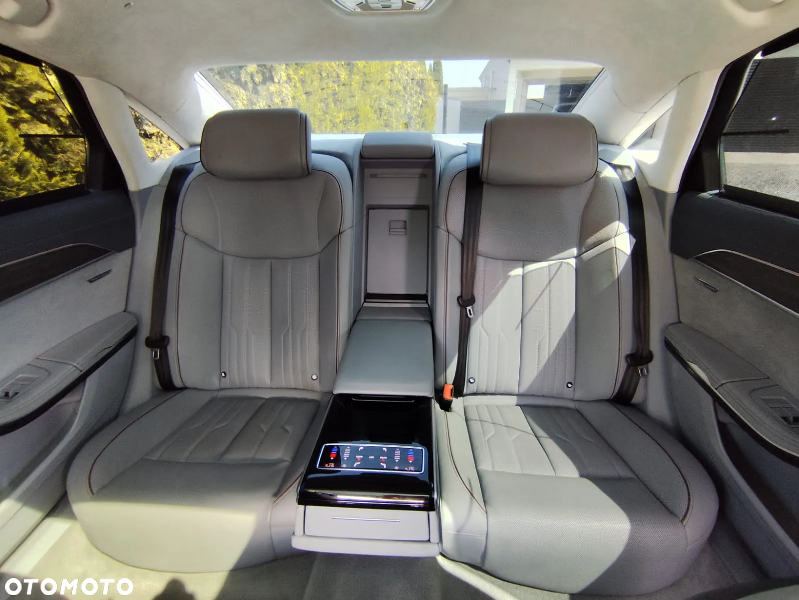 Audi A8 L 60 TFSI quattro tiptronic - 17