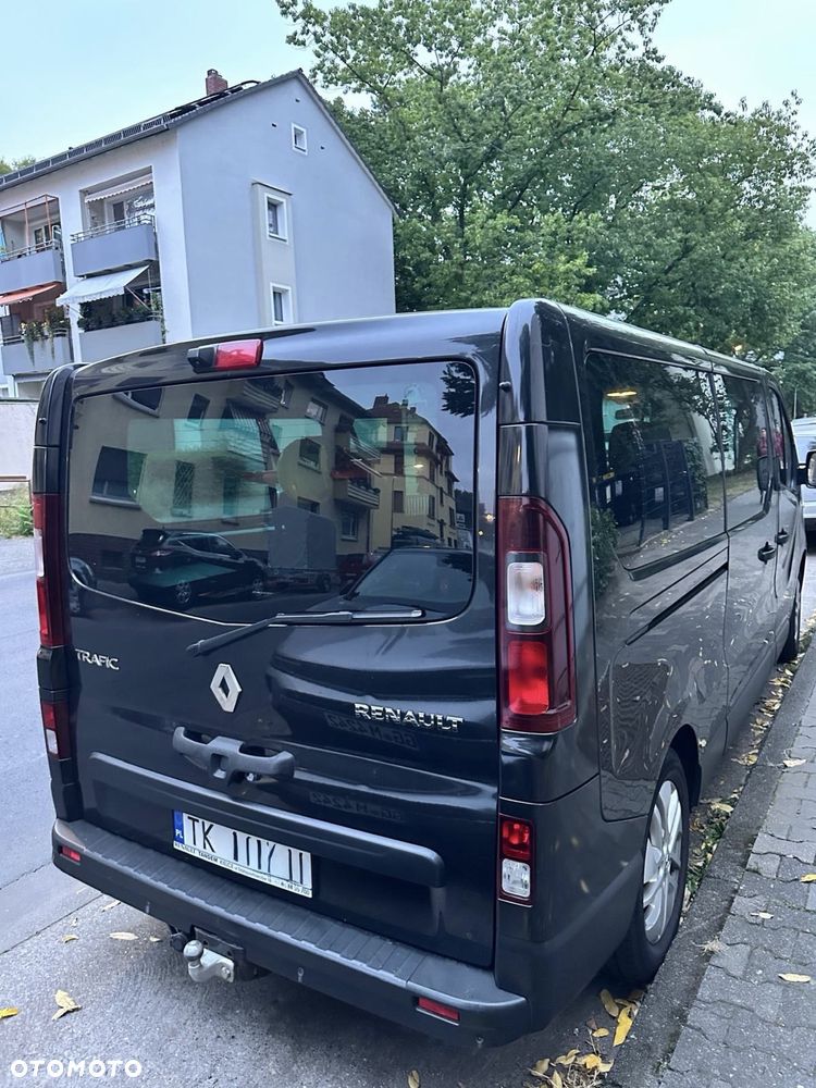 Renault Trafic 2015 photo 3