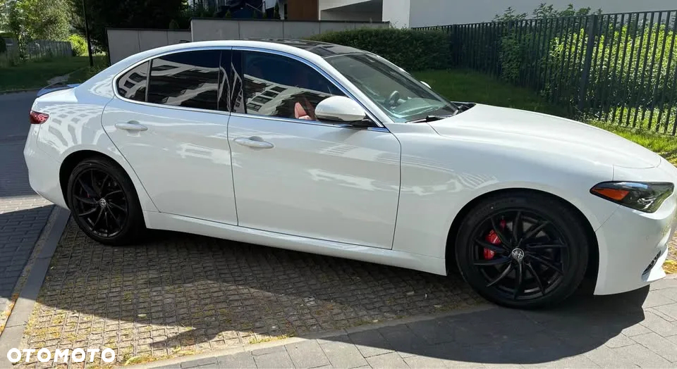Alfa Romeo Giulia - 2